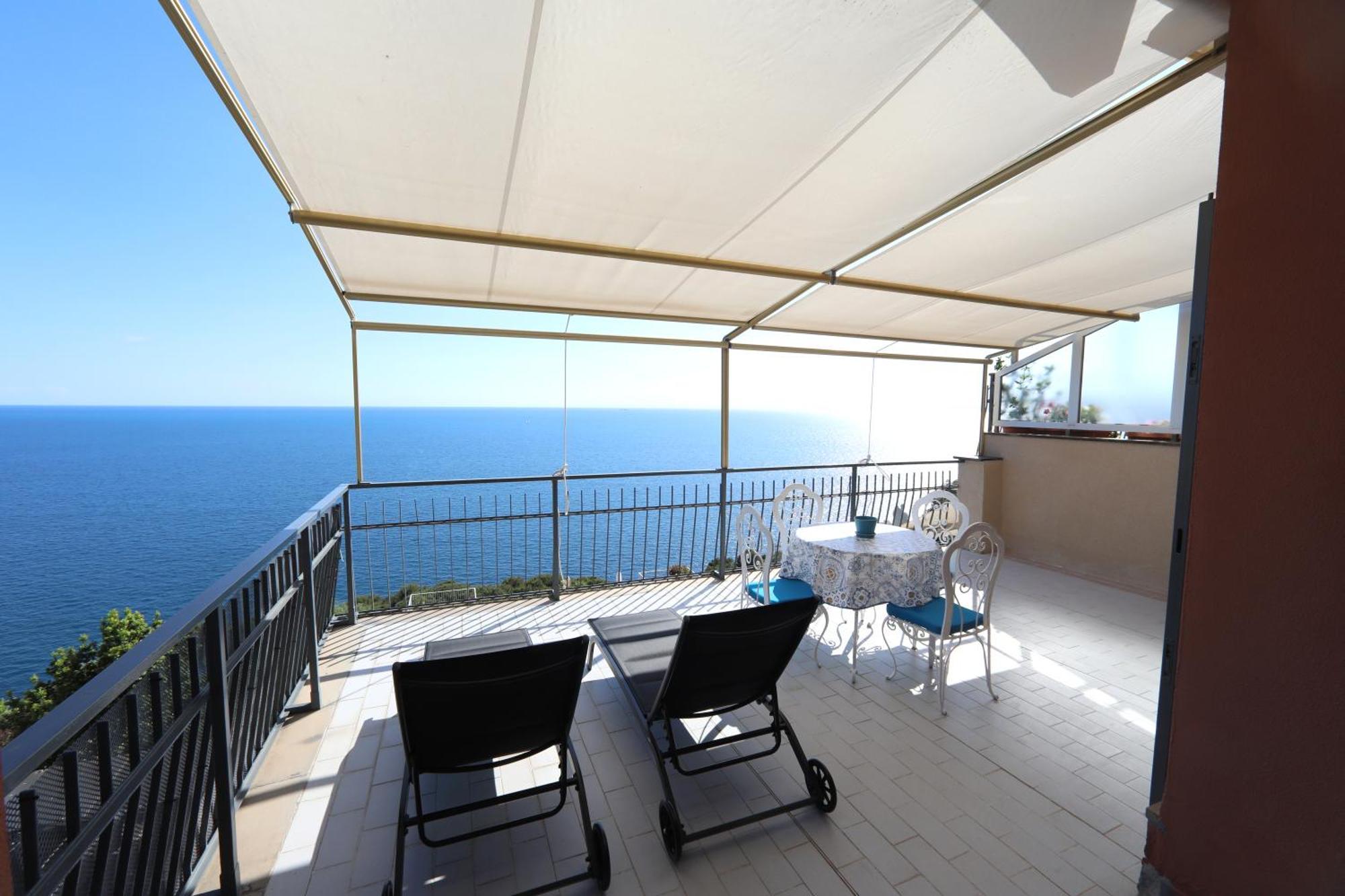 Polanesi Sea View Home Sori Esterno foto