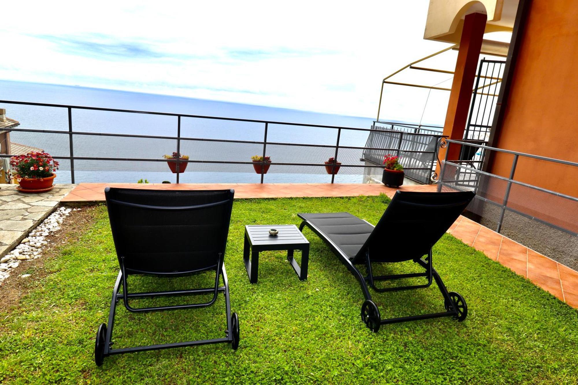 Polanesi Sea View Home Sori Esterno foto